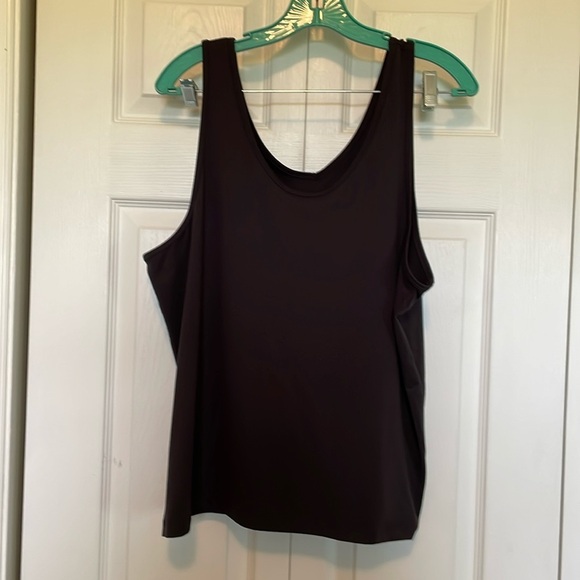 Chelsie black tank XXL polyester & spandex soft Round or v neck for versatility - Picture 1 of 3